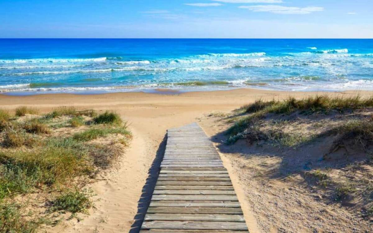 Dosel Beach.