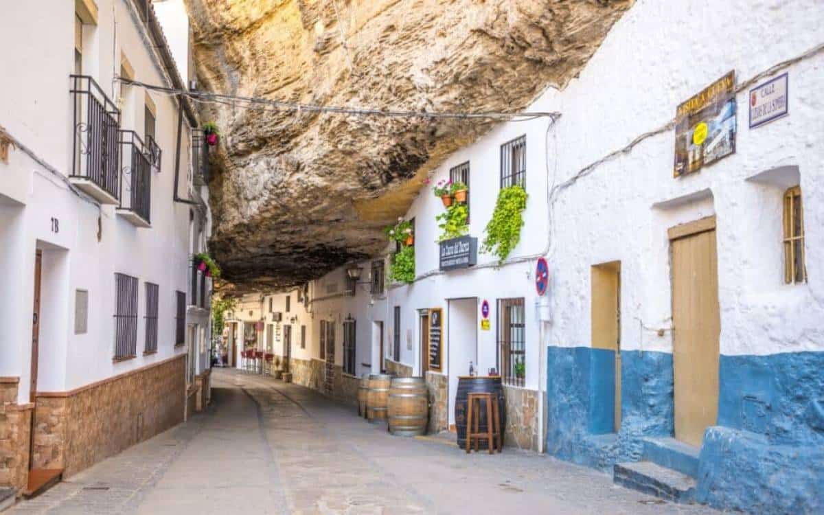 Setenil de las Bodegas.