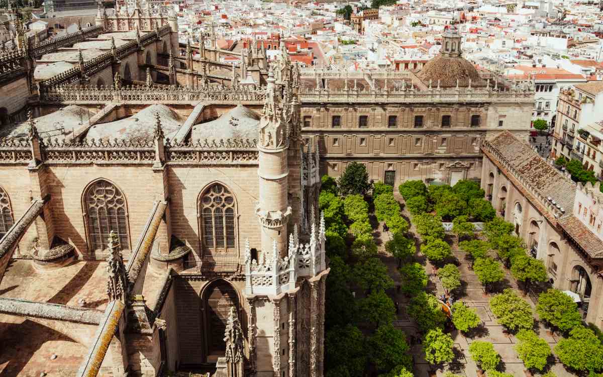 Patio de los Naranjos.