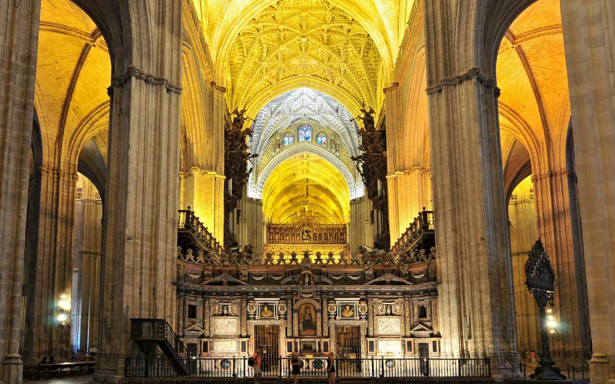 Nave and choir.