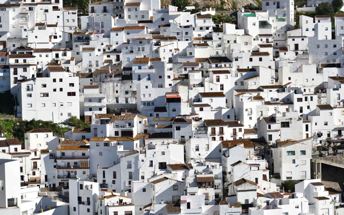 Casares.