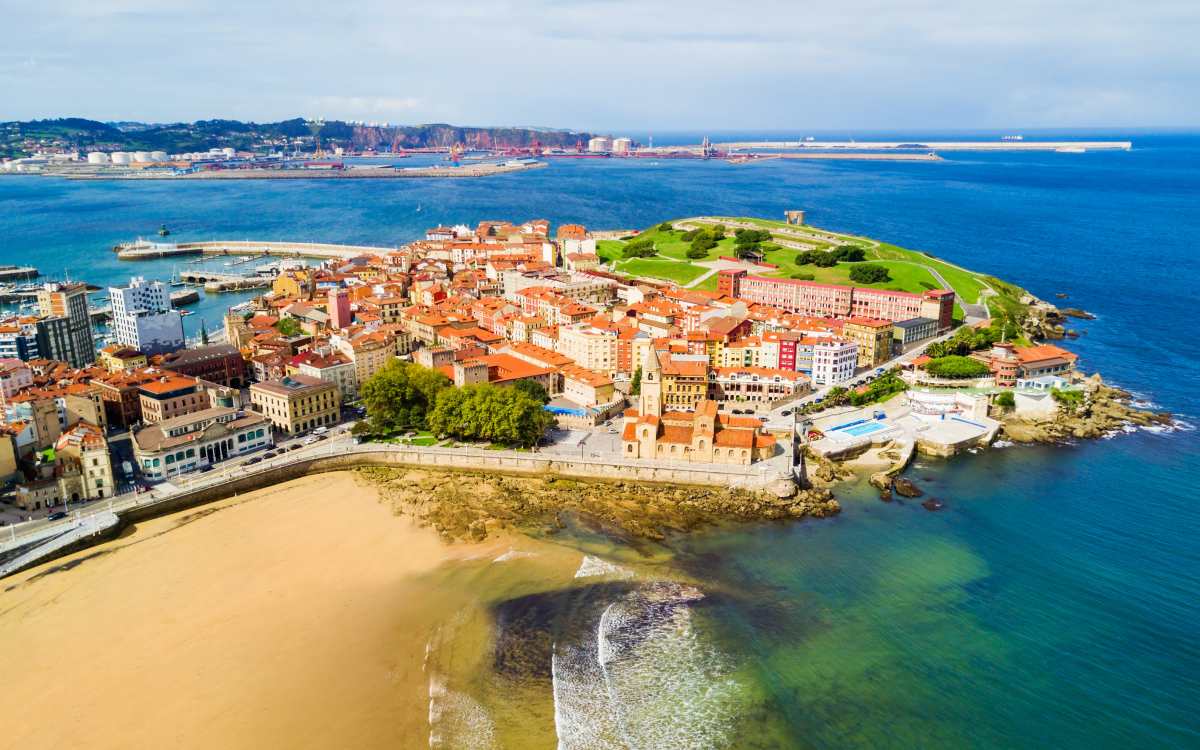Gijón.