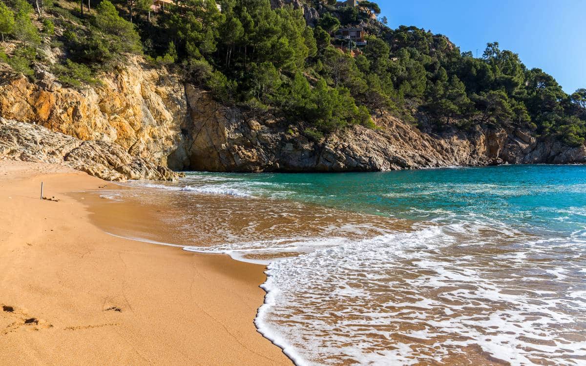 Pola cove.