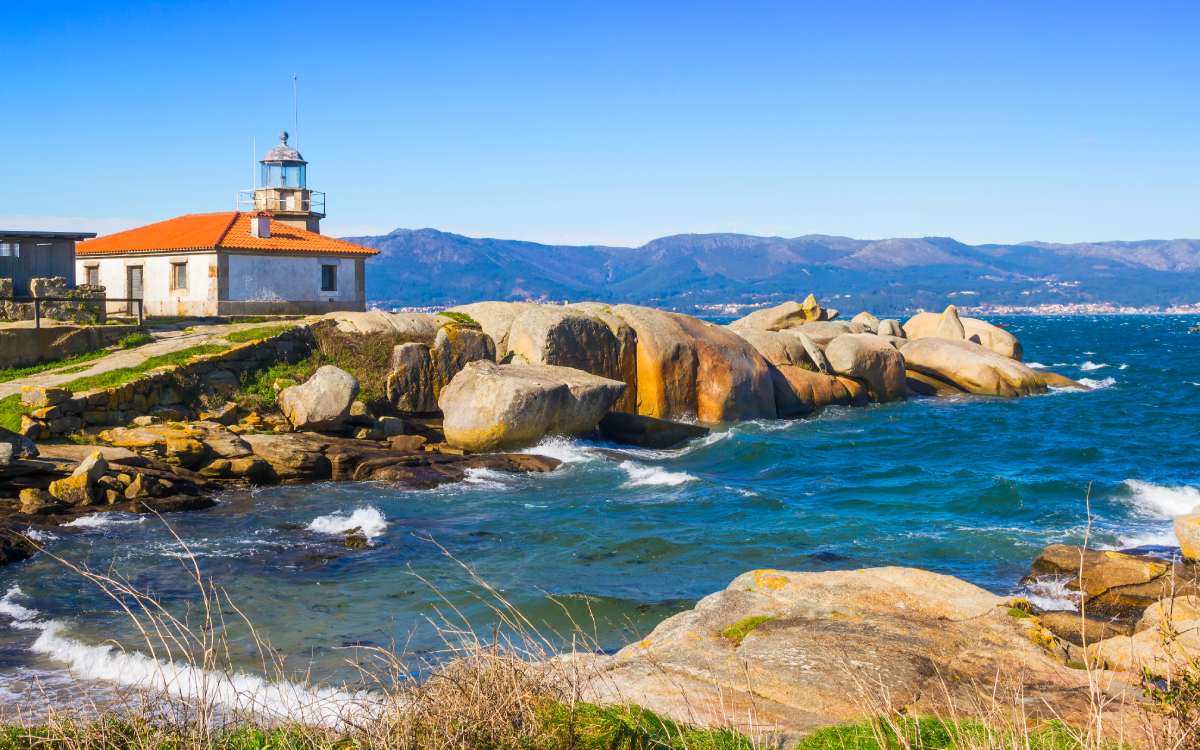 Faro de Punta Cabalo.