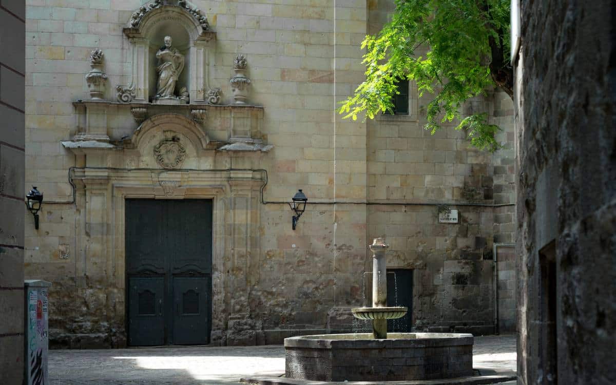 Plaza de San Felipe Neri.