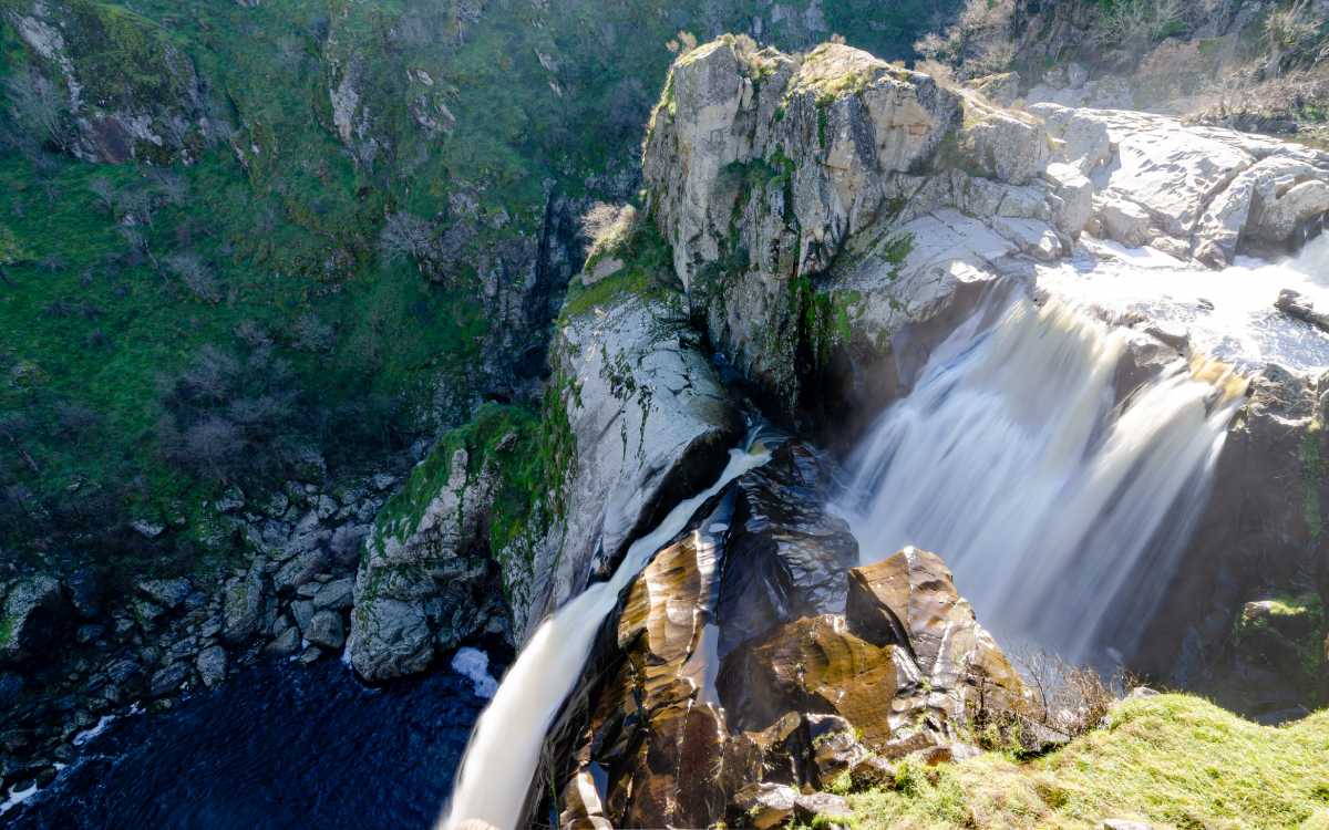 Aerial view of the ‘Spanish Niagara Falls’.