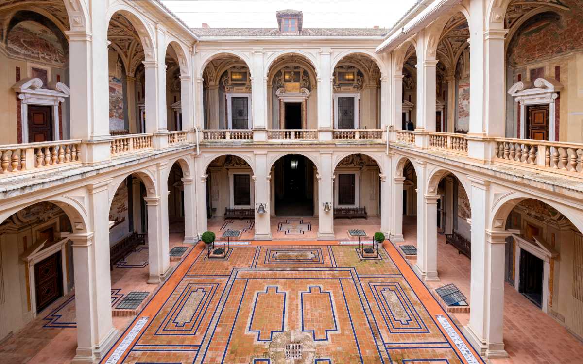 Marqués de Santa Cruz Palace.