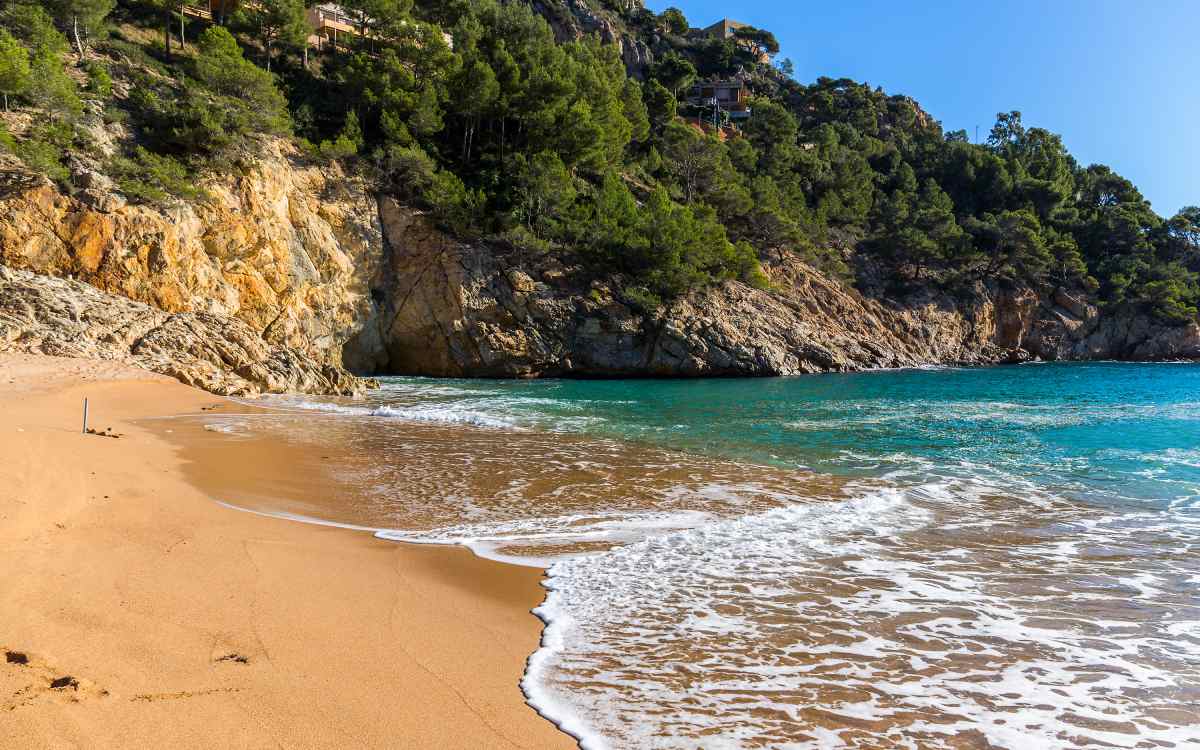 Cala Pola, Girona.