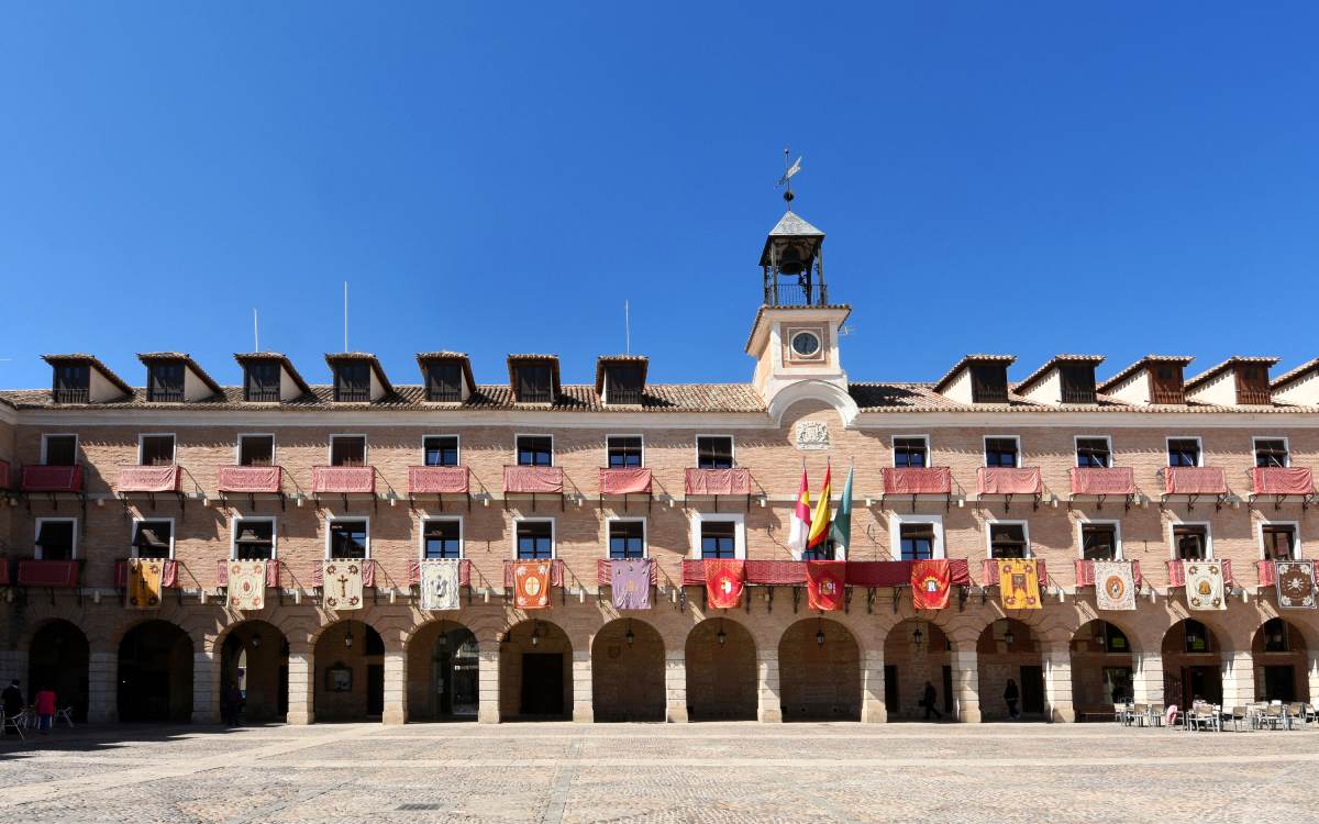 Plaza Mayor at Ocaña.