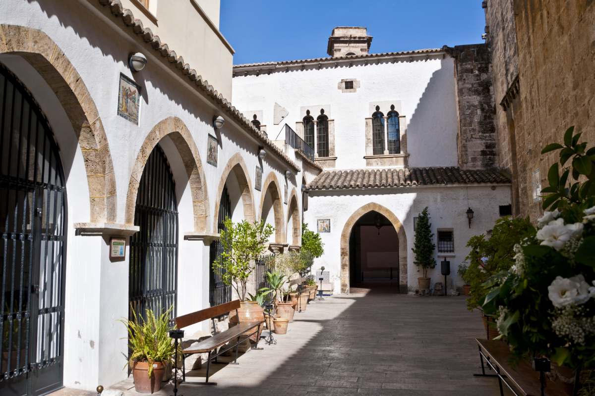 Courtyard at San Juan del Hospital Church.