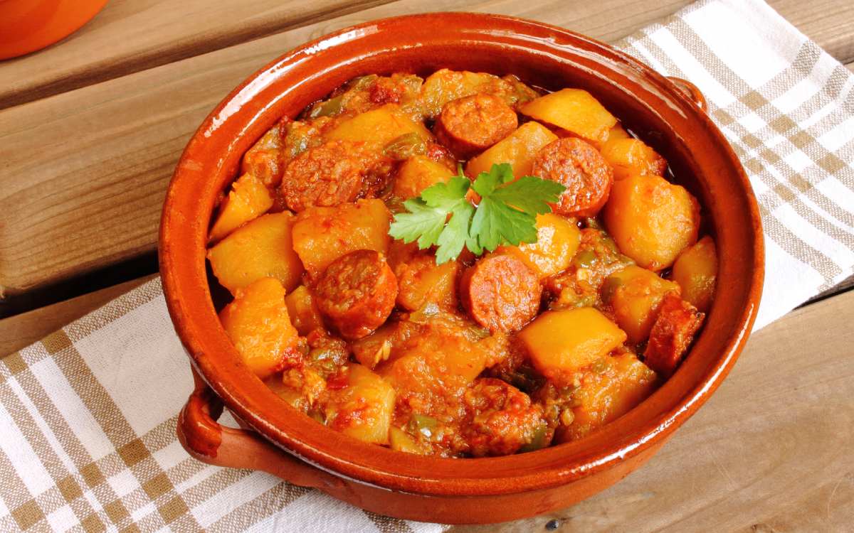 Potatoes a la riojana.