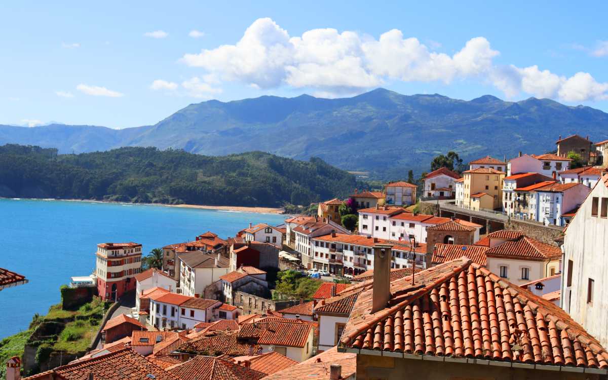 Lastres