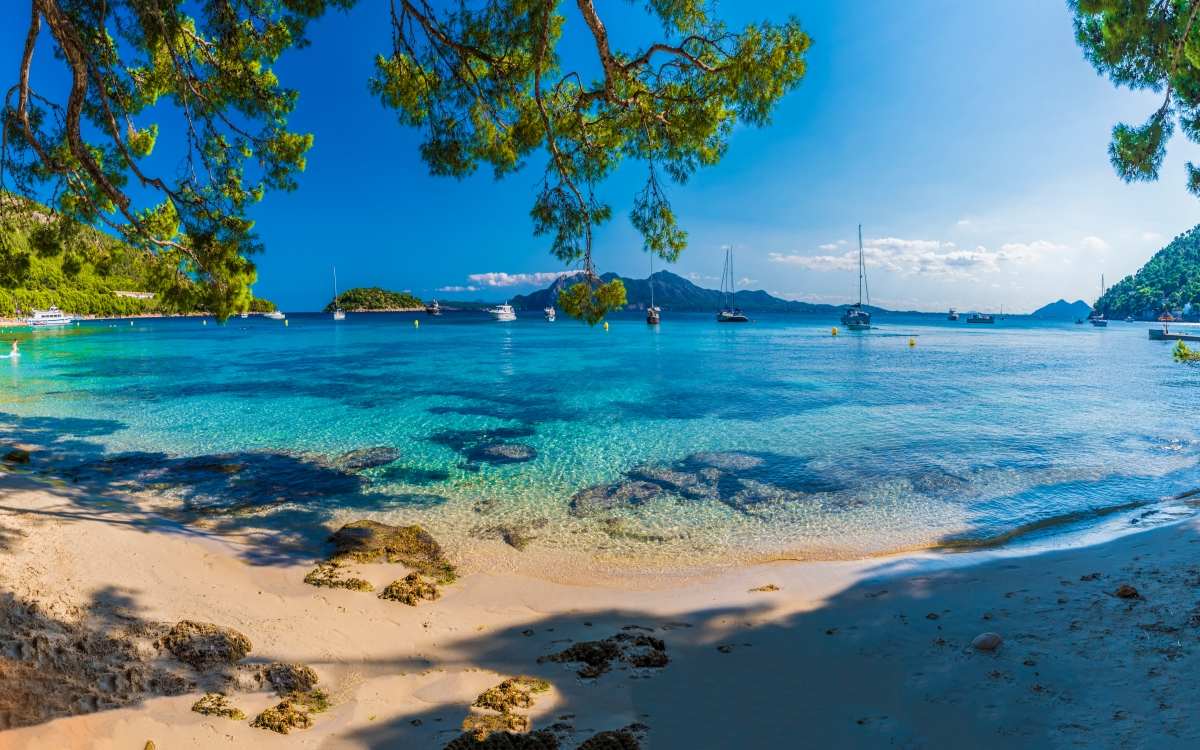 Mallorca's beaches are paradises of turquoise waters