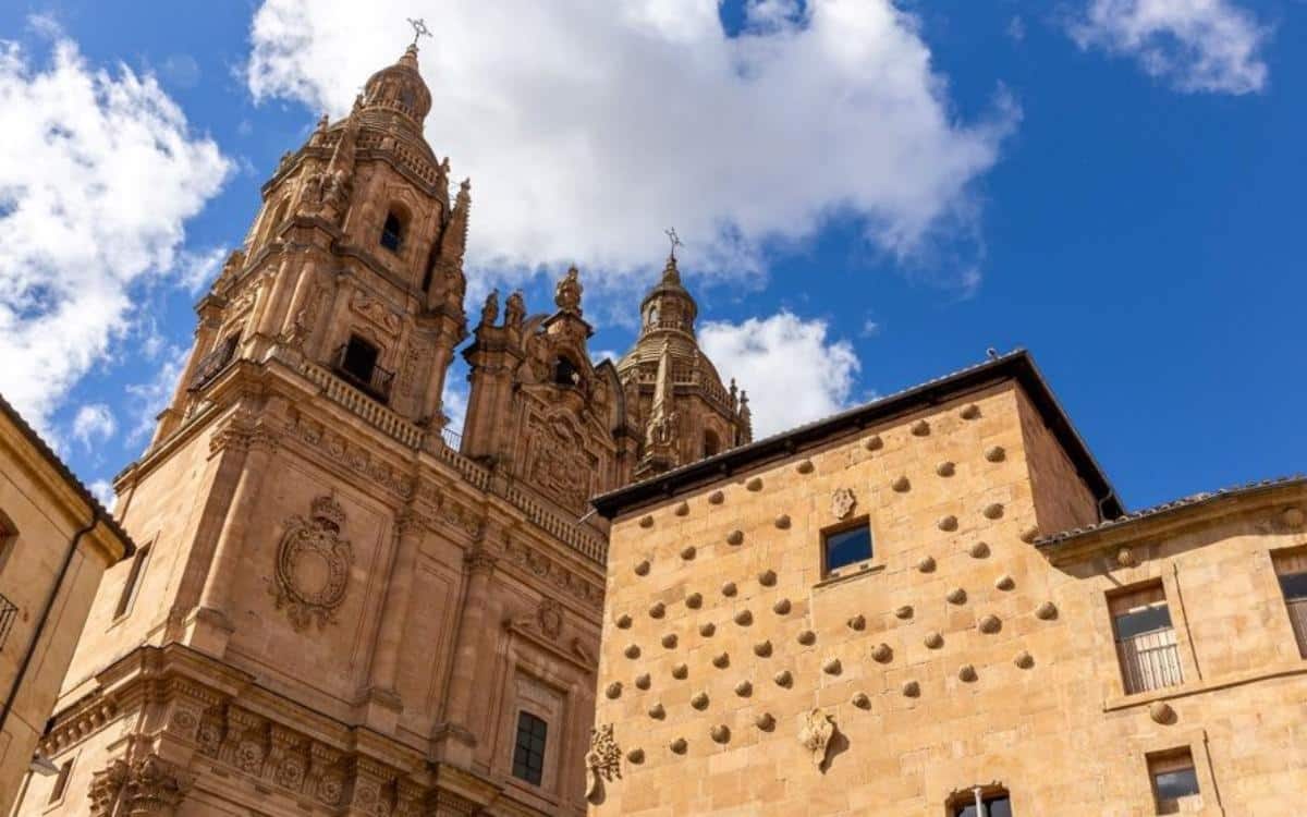 Casa de las Conchas and La Clerecía