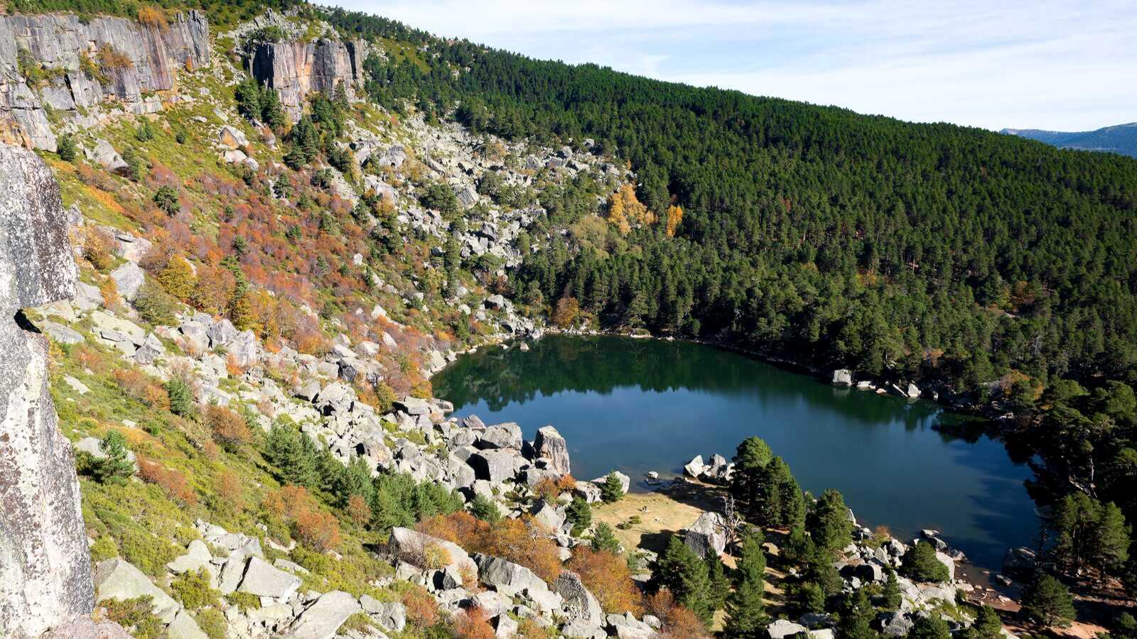 The Black Lagoon (Laguna Negra) in Soria, finalist among Spain’s most fascinating lakes. | Dreamstime