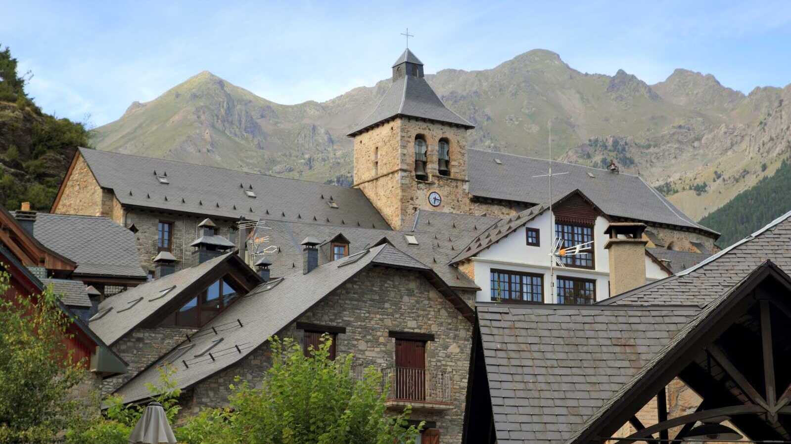 Sallent de Gállego, one of the Pyrenees’ most appealing villages. | Dreamstime