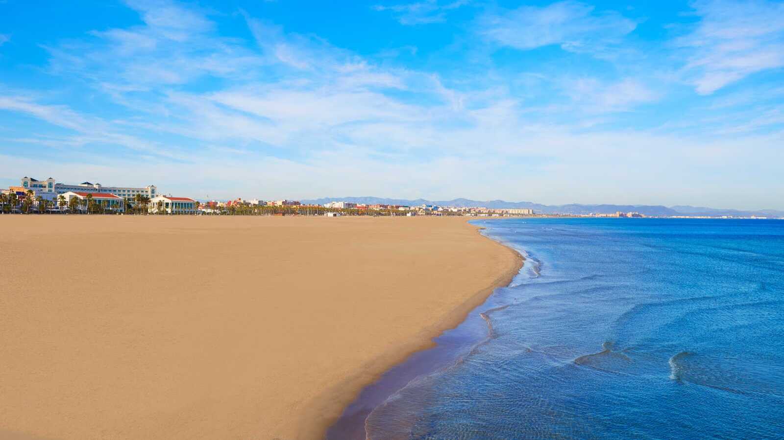Malvarrosa Beach. | Shutterstock