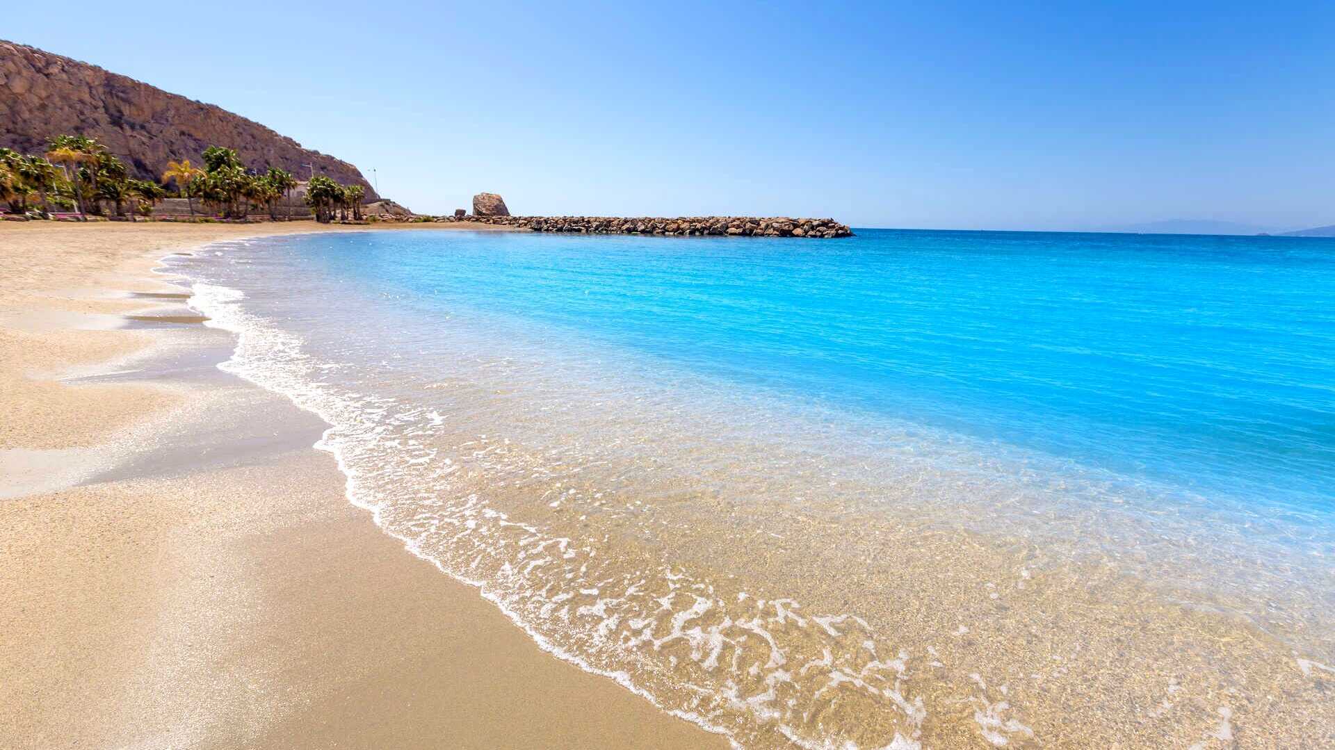 Poniente Beach in Murcia. | Shutterstock